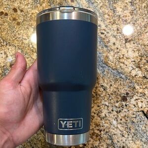 YETI 30oz Navy Blue Tumbler